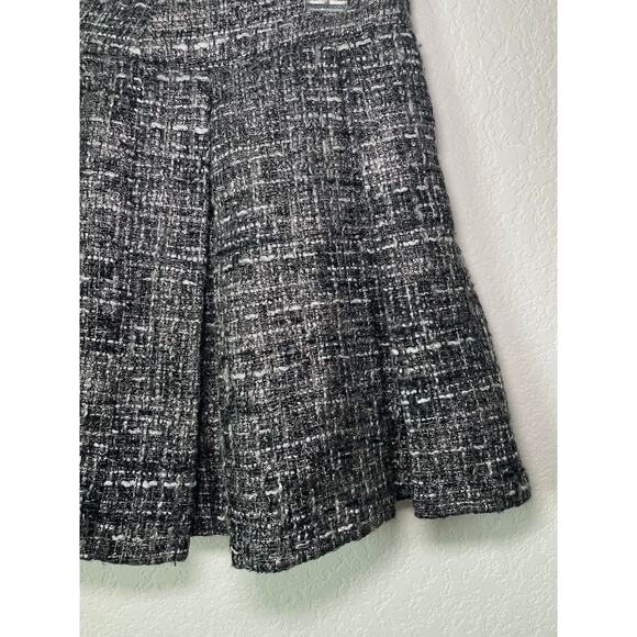 Alice + Olivia Tweed Plaid Grey Metallic Pleated Classic Mini Skirt Size 4 - Picture 2 of 4